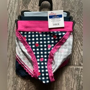 New 3 pairs of Way to Celebrate Cotton String Bikini Panties Size S Multicolor